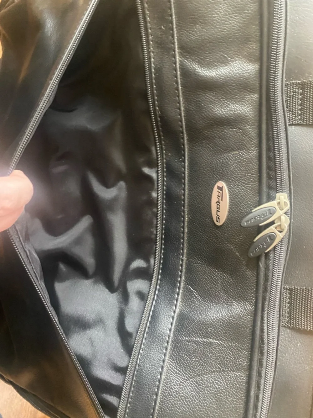Black Professional Briefcase - Laptop Messenger